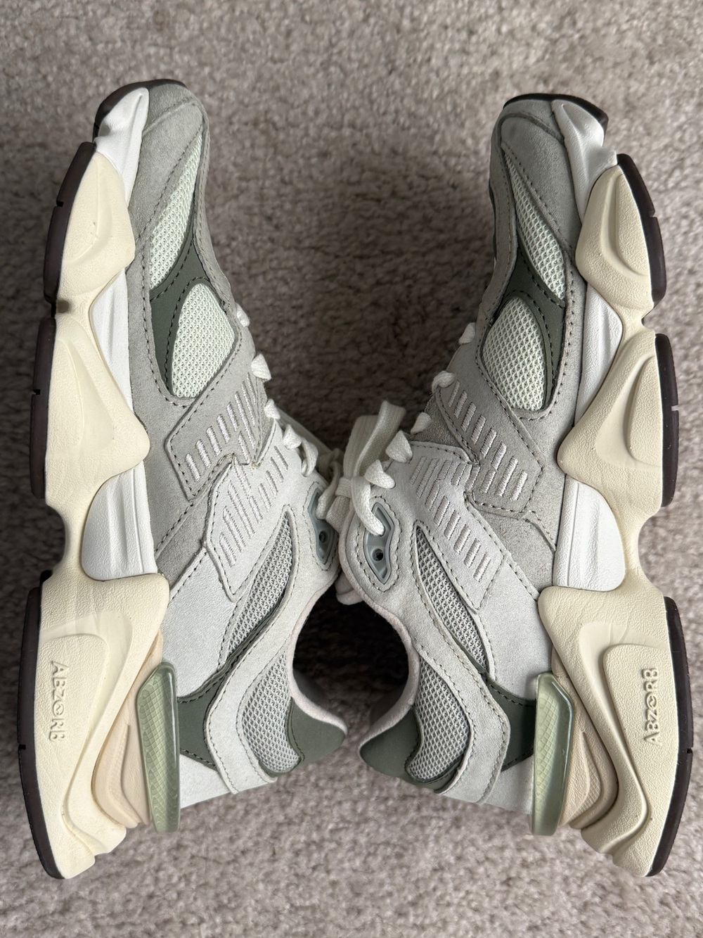 LN New Balance 9060 Chunky Sneakers - Olive Grey Sage Unisex W 6.5 / M 5 - Picture 4 of 7